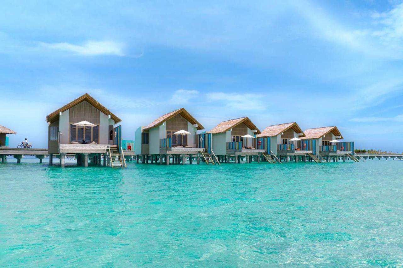 Hard Rock Hotel Maldives Emboodhoo Lagoon Exterior foto Water villas at the resort