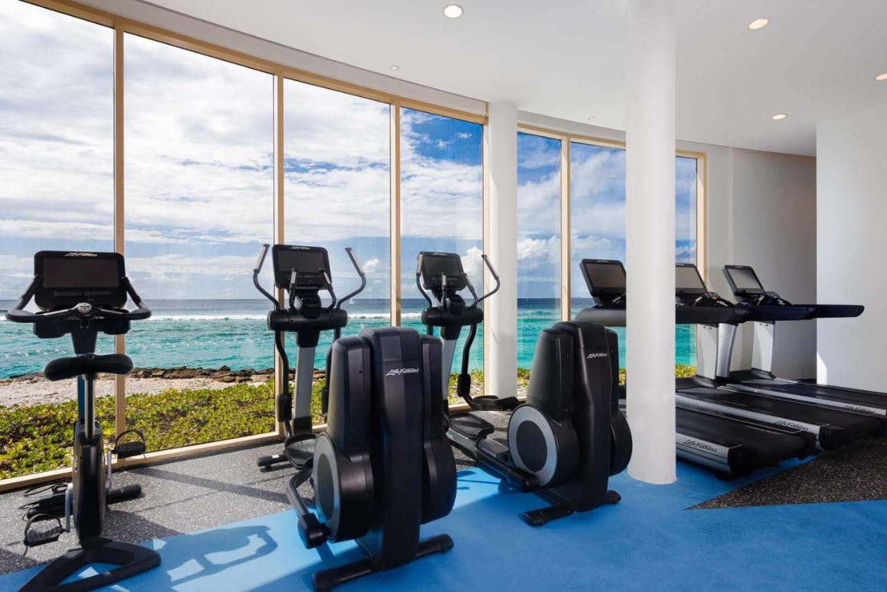 Hard Rock Hotel Maldives Emboodhoo Lagoon Exterior foto The gym at the InterContinental Fiji